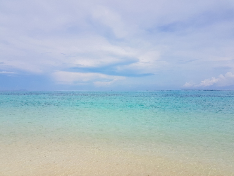 น้ำทะเลใสที่หาดกะรน